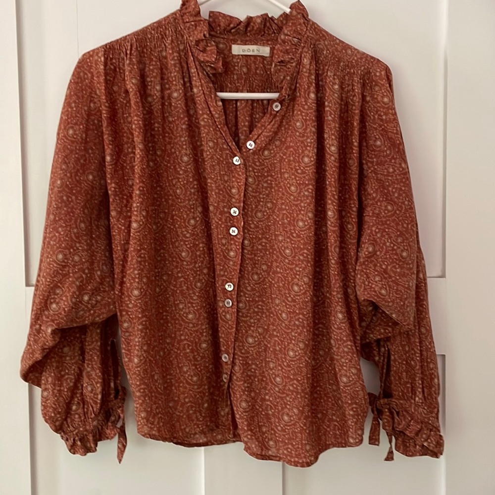 Doen Rose Top in Tamarillo Prairie Paisley Print